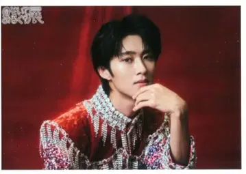 M!LK 들여다보는 밀크?전 소노 슌타 브로마이드 B 3