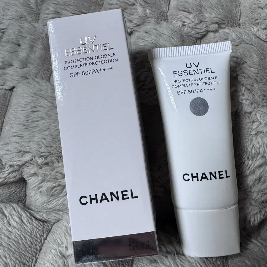 샤넬 UV 에쌍씨엘 선크림 SPF50 30ml