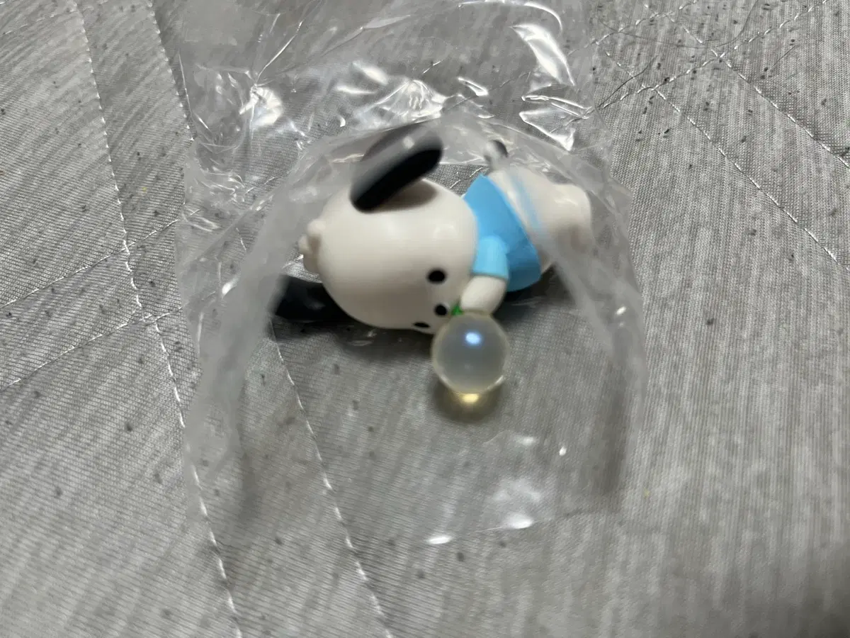 산리오 포차코 가챠 피규어 비누방울