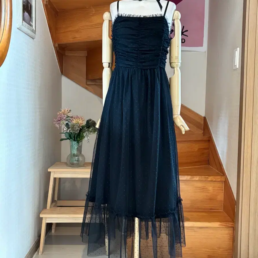 블랙 도트 캉캉 프릴 원피스.