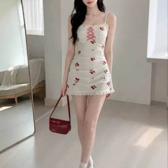 체리 패턴 끈 원피스