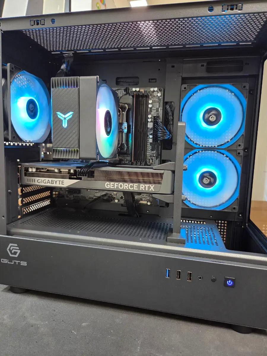 AMD RYZEN 9600X, RTX5060TI 컴퓨터