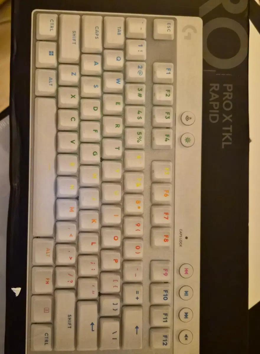 로지텍 PRO X TKL RAPID 키보드 화이트