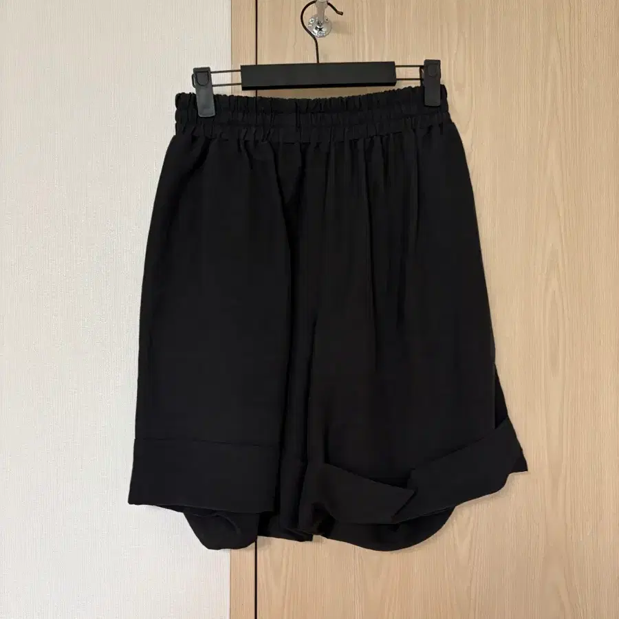 유노이아 반바지