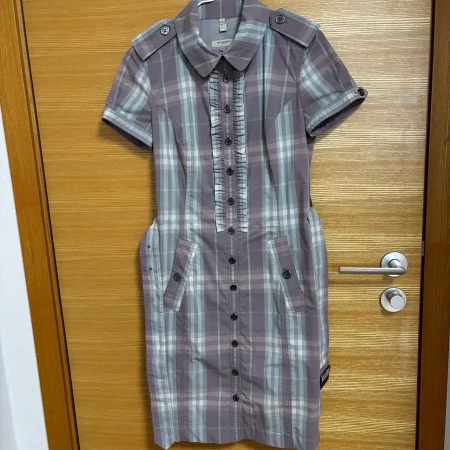 버버리 런던(BurberryLondon)체크원피스 uk6 벨트포함/상태최상