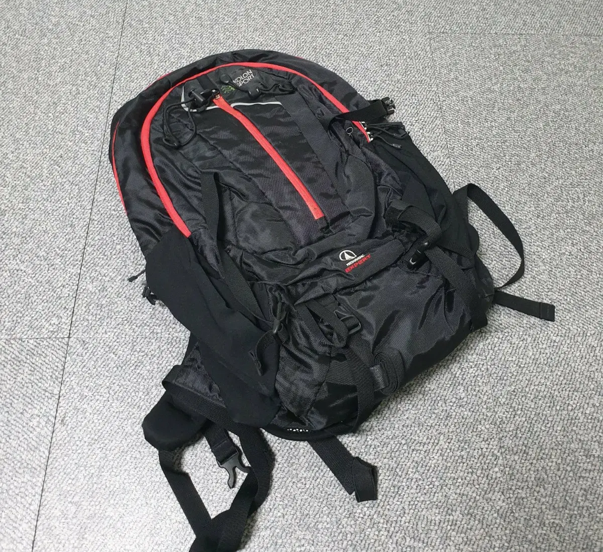 코오롱스포츠 attack 30 백팩 등산가방 판매합니다