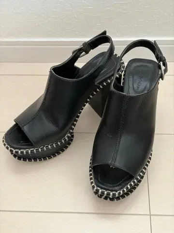 MOUSSY 통굽 샌들 블랙 M 사이즈
