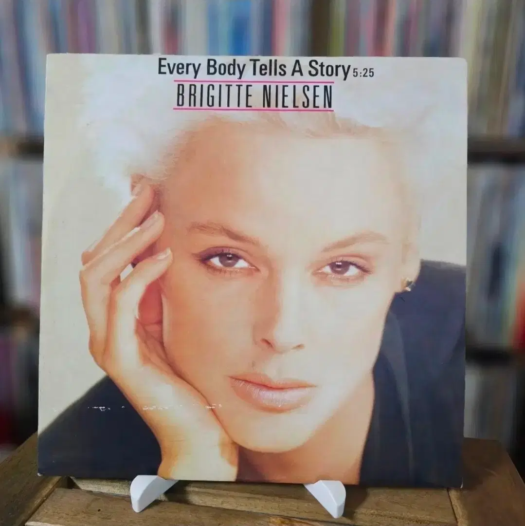 (독일반, 싱글, 덴마크 배우 모델, 브리기테 닐센) Brigitte Nielsen LP