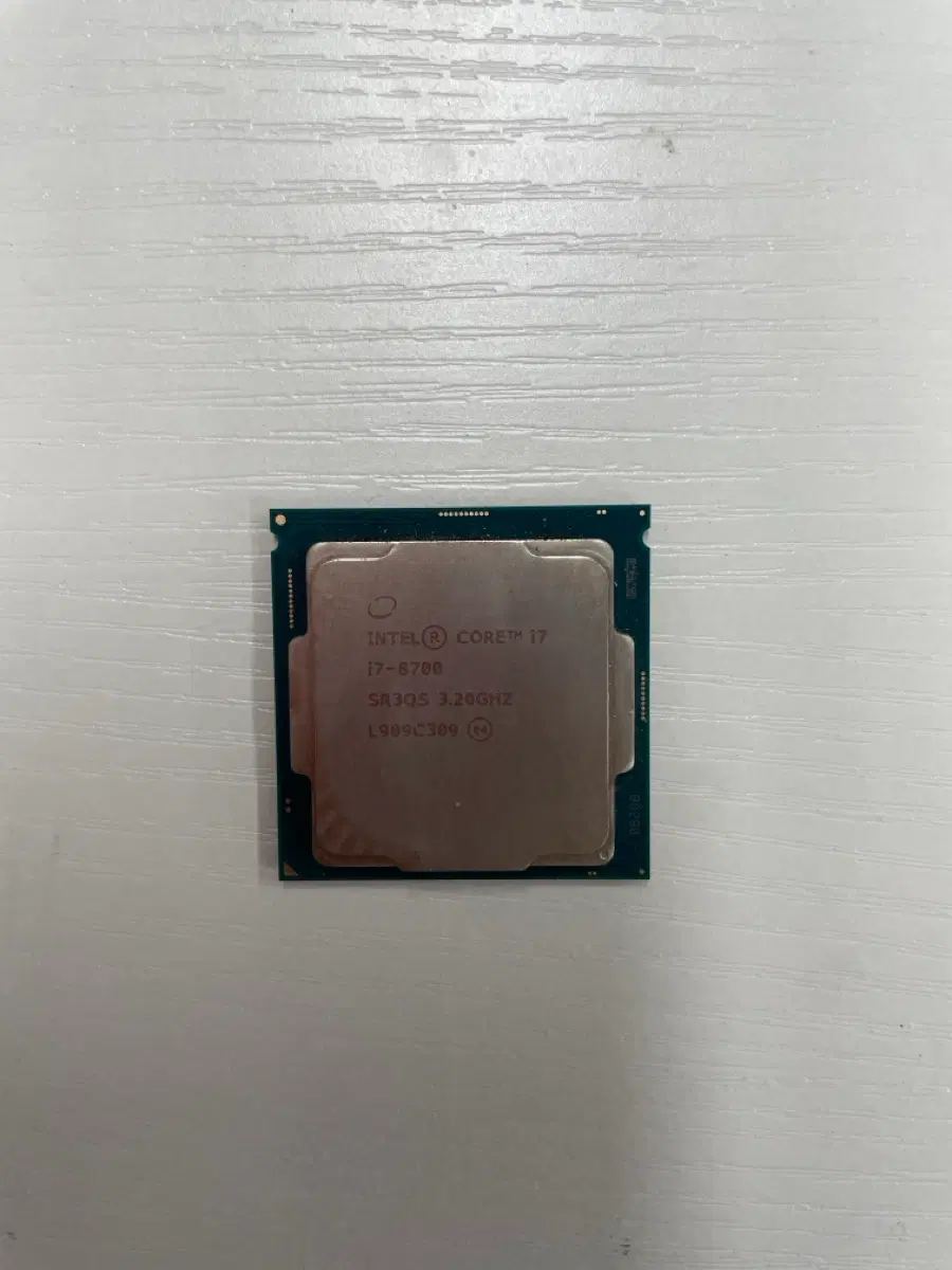 인텔 코어 i7-8700 CPU