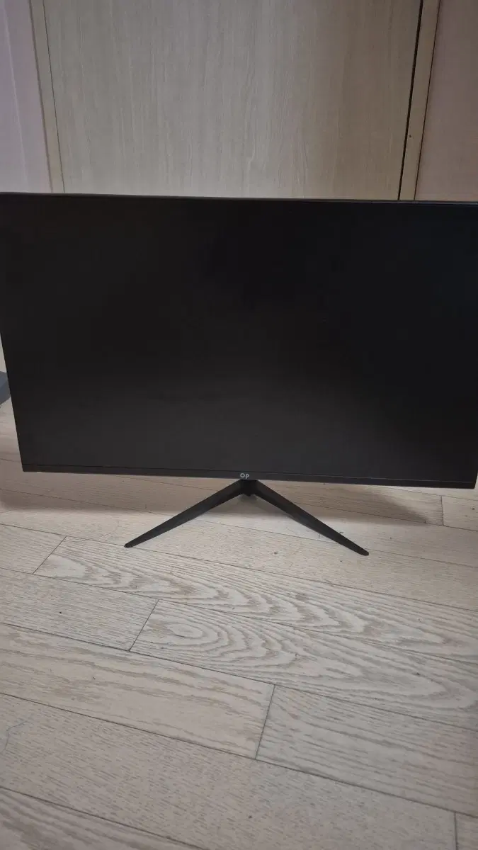 오버파워 24TC75 TYPE-C FHD 75 모니터 팝니다.