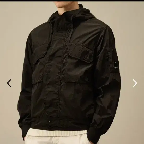 CP 컴퍼니 에코크롬 렌즈 바람막이 105size