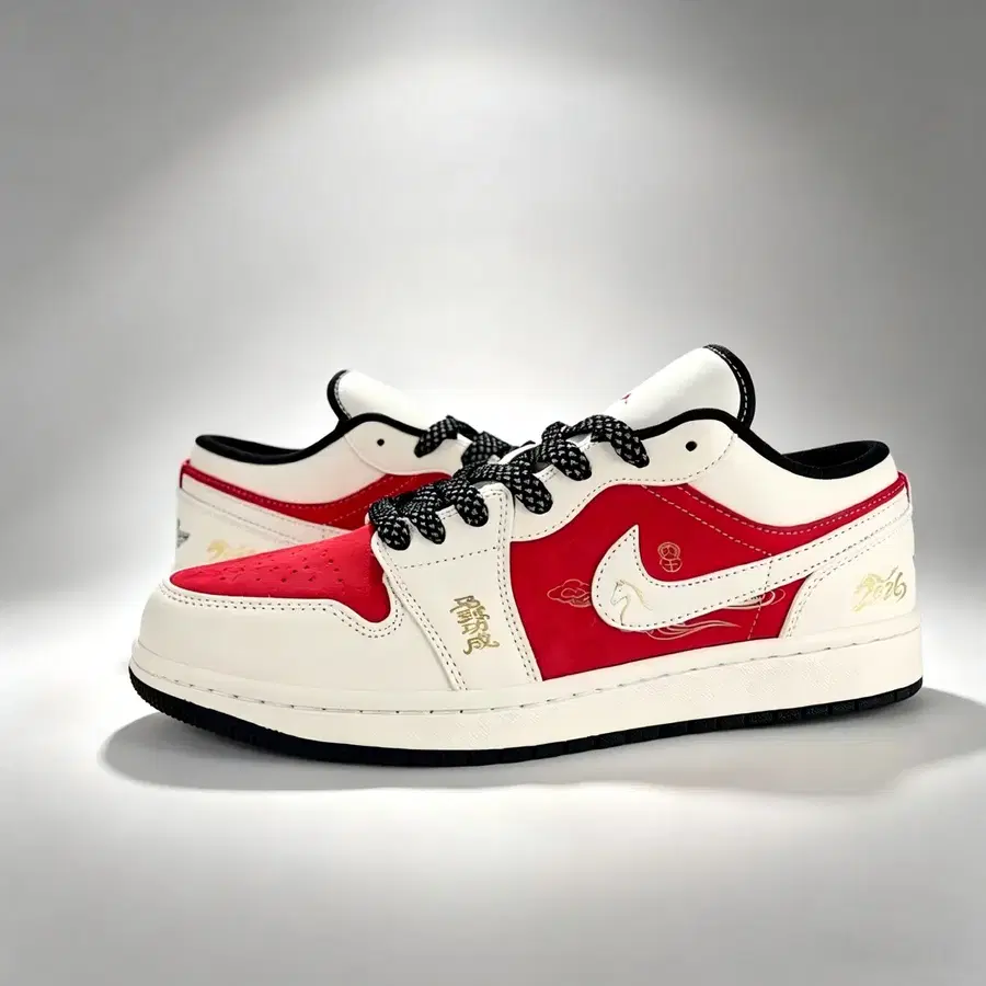 운동화나이키 NIKE 에어 조던 1 로우 커플 스니커즈 다양한 사이즈 준비 완료