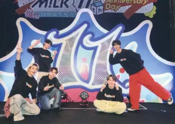 M!LK 오리지널 2L 사진 폭렬 사랑해/너무 좋아서 멸! 3/2