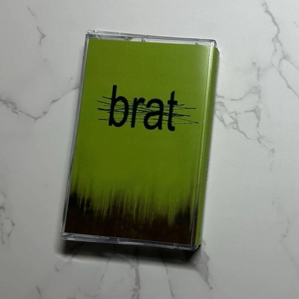 찰리 Charli xcx 6집 brat 카세트 테이프
