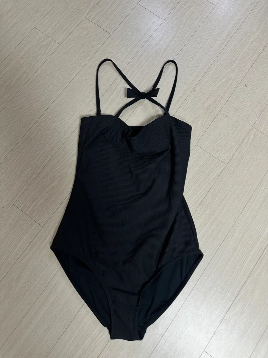 클로버가든 블랙 원피스 수영복 M