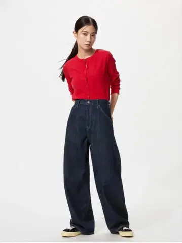 [ 새상품 ] UNIQLO 배기 커브 청바지