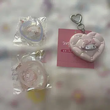화이트 딸기 아크릴 키링 거울