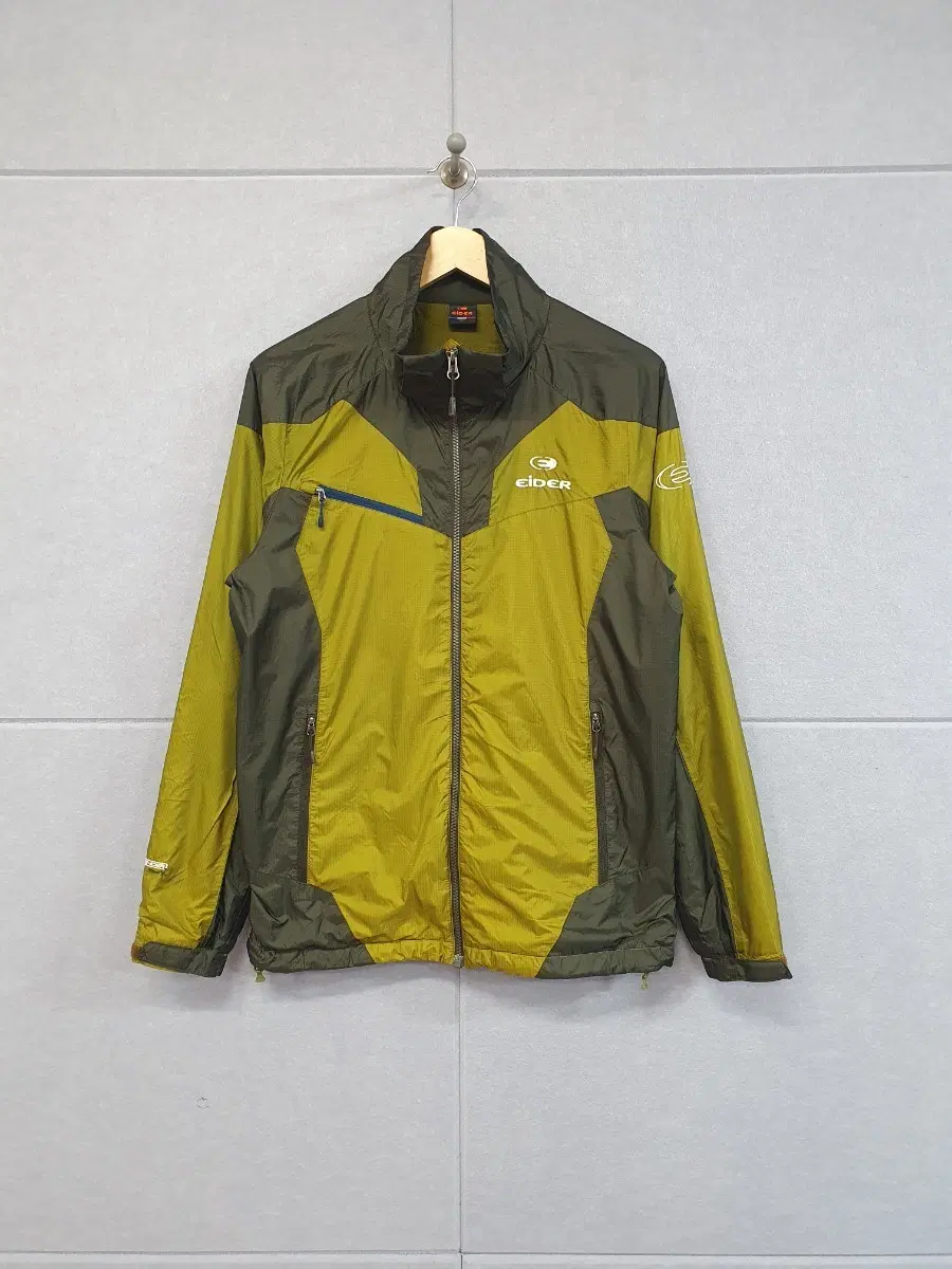 #EIDER 바람막이 점퍼 M사이즈