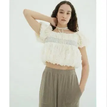 W FACE TOPSTITCHED FRILL TOPS