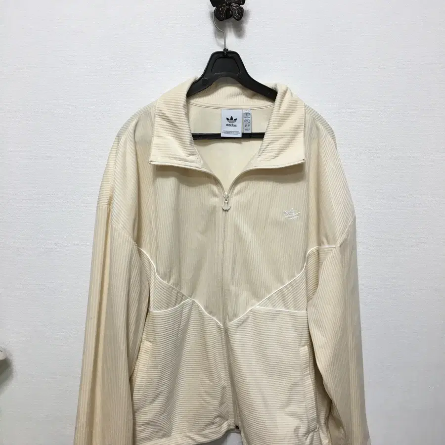 아디다스 23FW 아디컬러 시즈널 코듀로이 트레이닝 자켓 트랙탑 져지