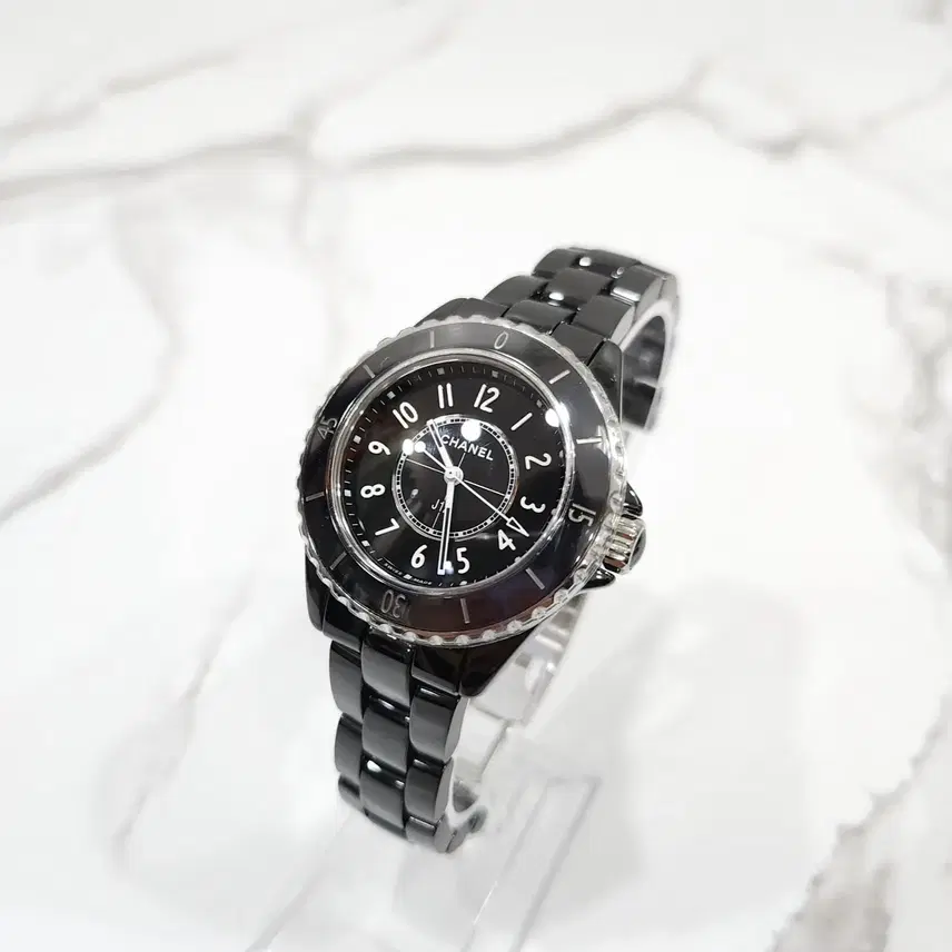 샤넬 J12 블랙 세라믹 시계 33mm H5695 사진 2