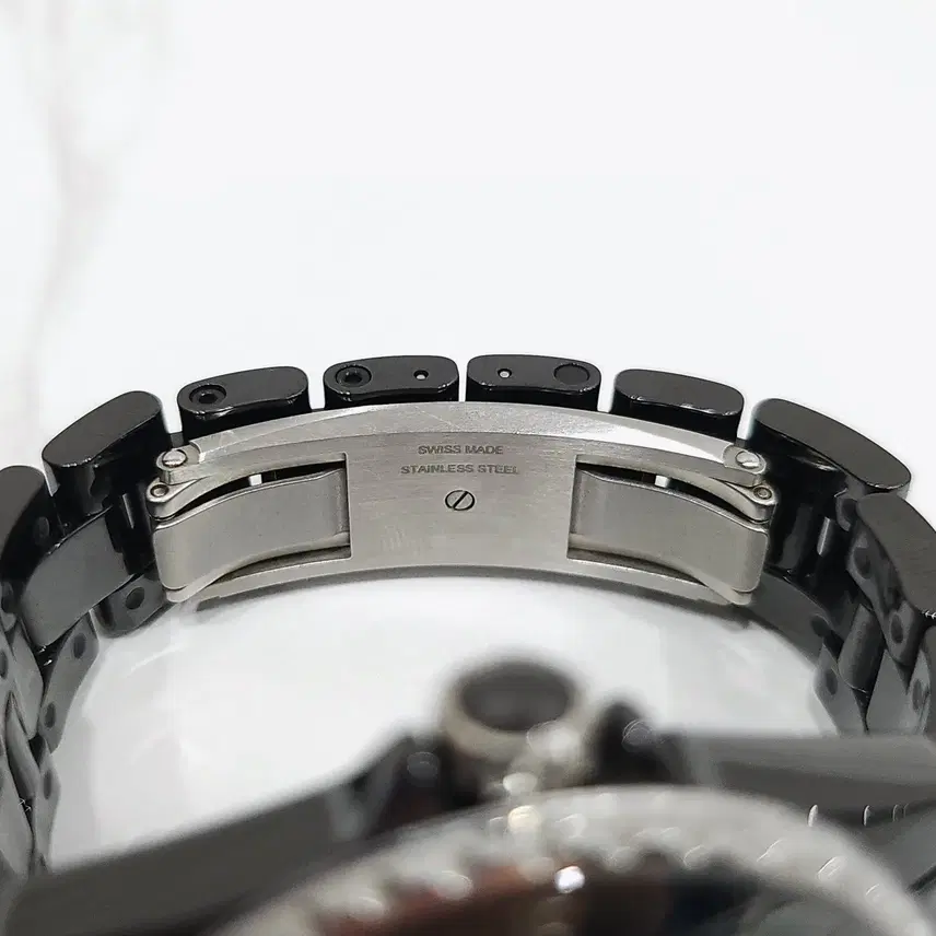 샤넬 J12 블랙 세라믹 시계 33mm H5695 사진 5