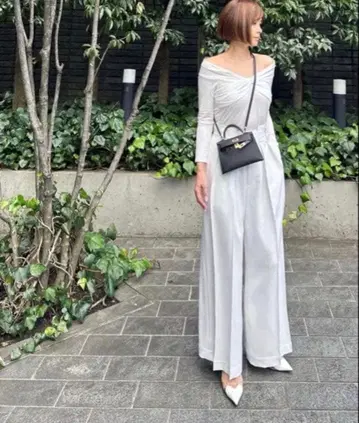 [ 새상품 ] 시뉴 cygne 하이웨스트 턱 와이드 팬츠 화이트 0