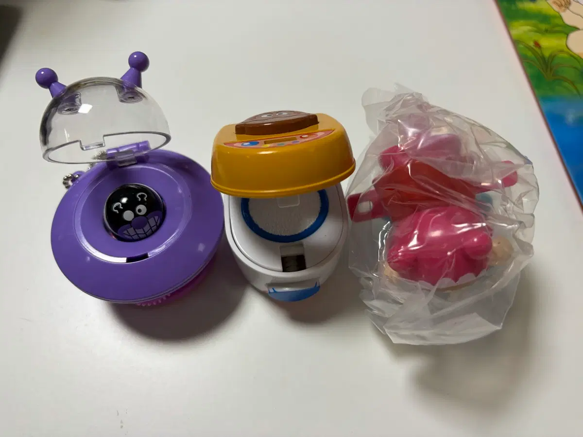 호빵맨 가챠 카레빵맨 밥솥, 세균맨 우주선, 아카쨩 대시 일괄