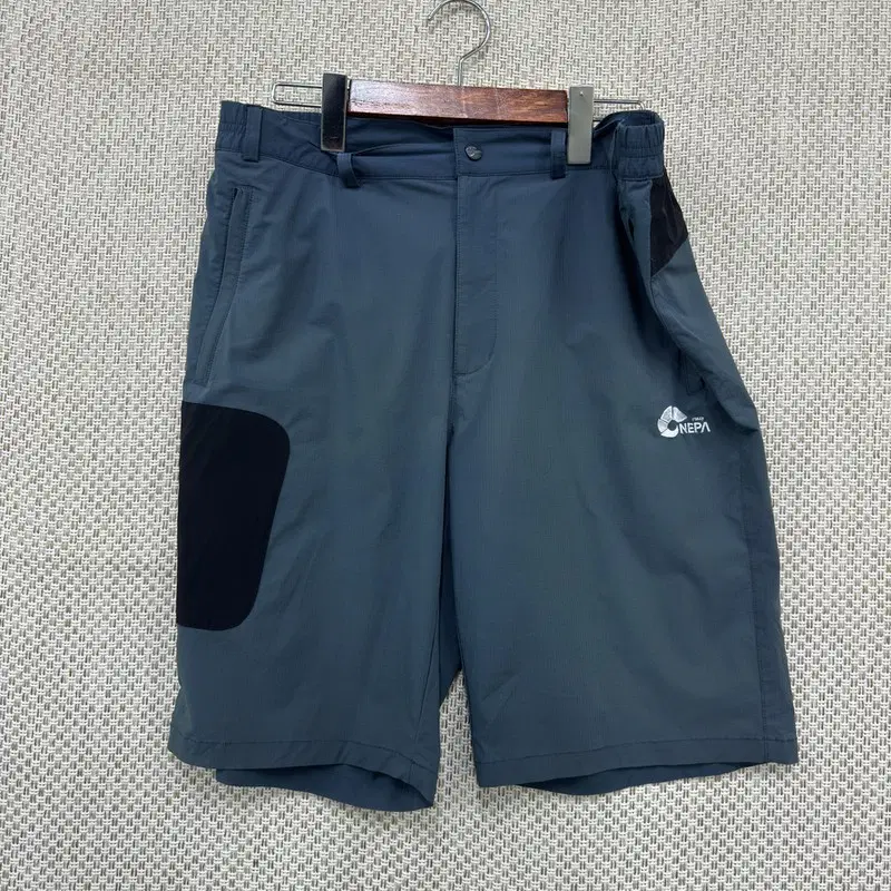 네파 등산 반바지 82 H02449