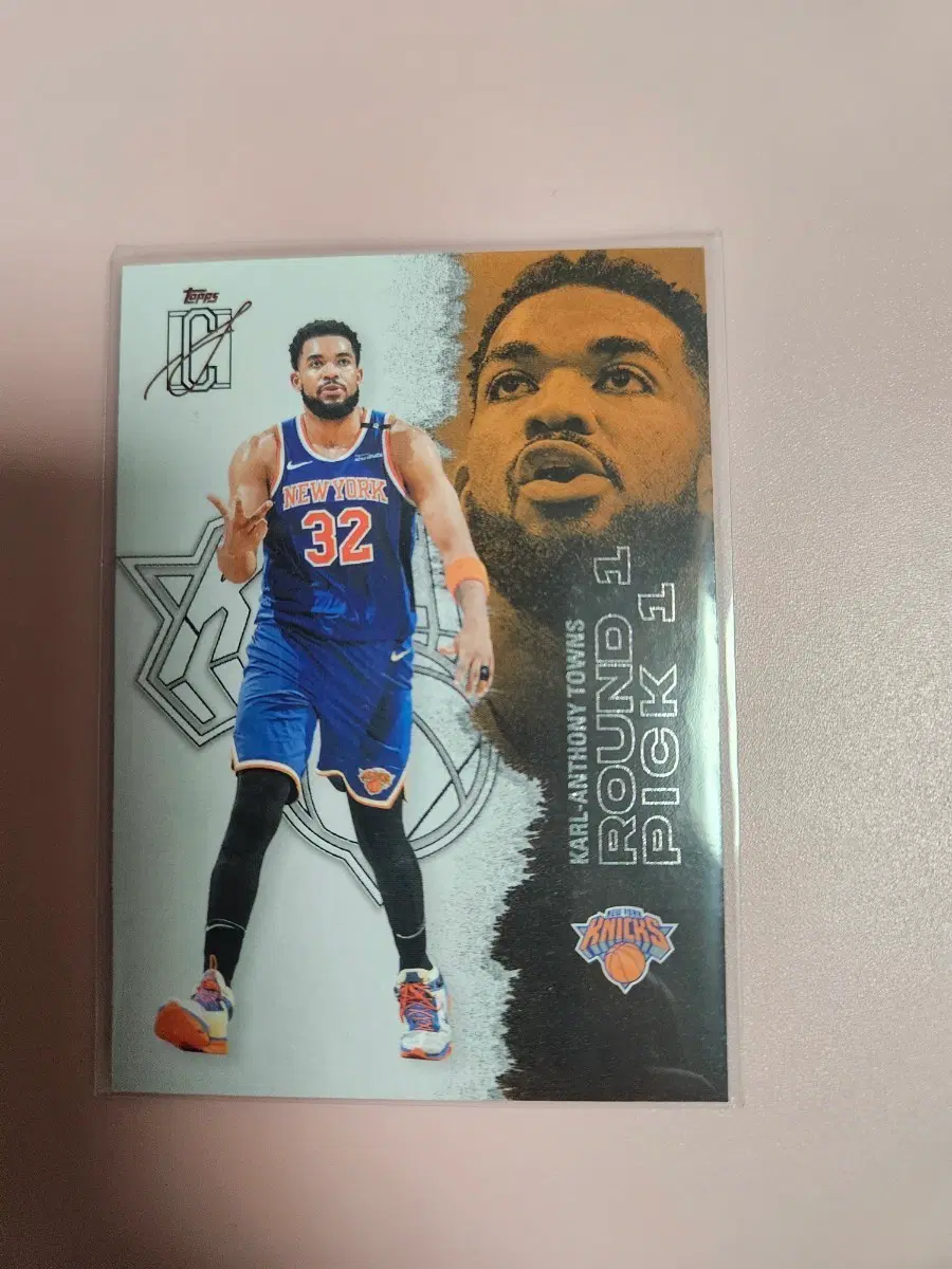 NBA)칼 앤서니 타운스 2025 탑스 Base