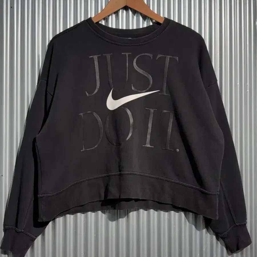 [XL] NIKE 나이키 드라이핏 JUST DO IT 오버핏 크롭 맨투맨 블랙 3.5