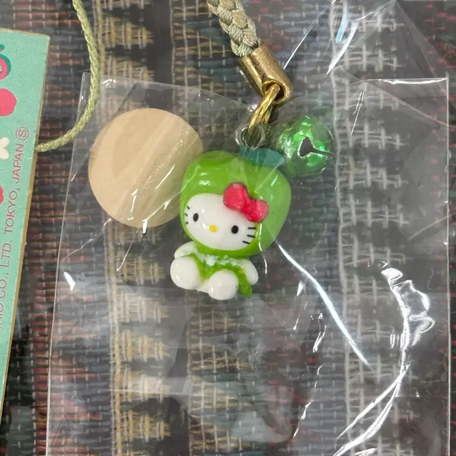 고전 청사과 키티 스트랩