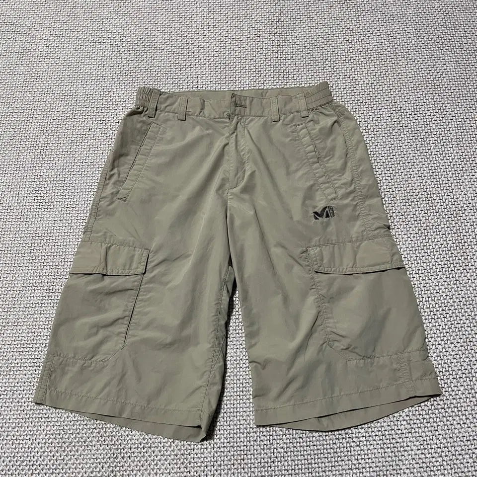 29 밀레 등산 카고 바지 하의 B.8407