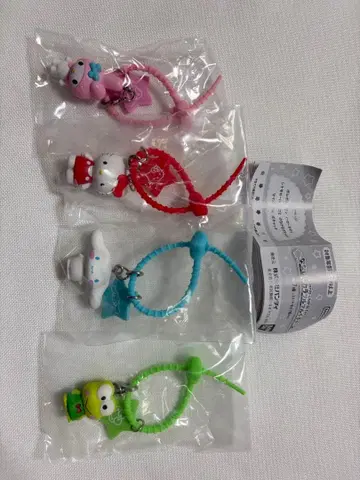 산리오 캐릭터즈 나나호시 컬러풀 멀티 참 4개 세트
