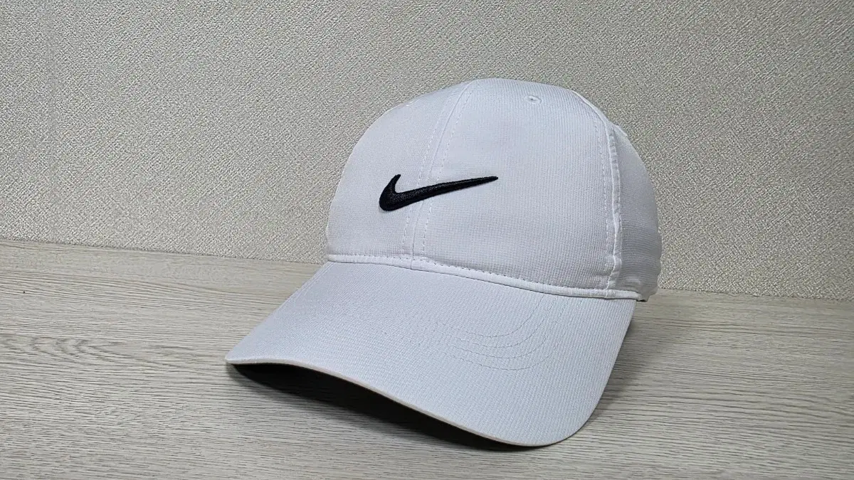 나이키골프 화이트 골프모자 프리 57-59cm
