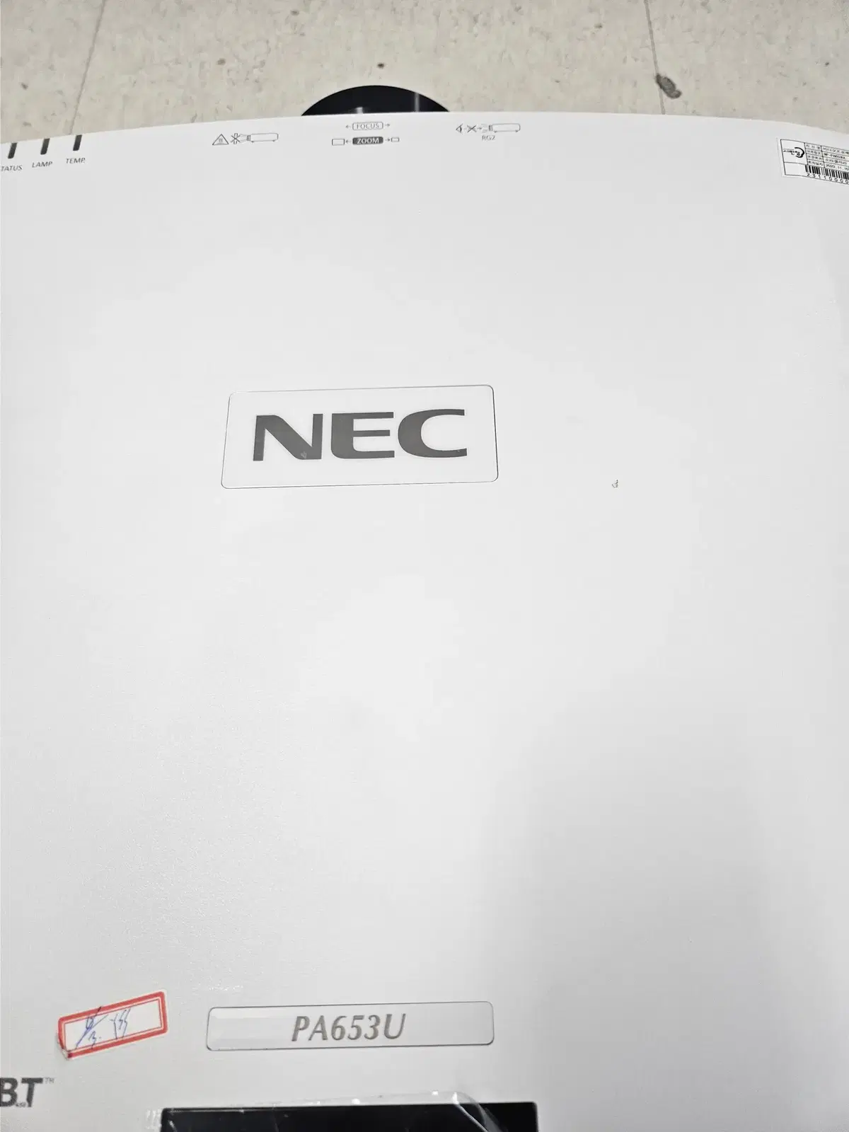 NEC PA653U 프로젝터 판매합니다.