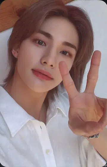 StrayKids WAVE14 현진 NACIFIC 콜라보 뒷면 브라운