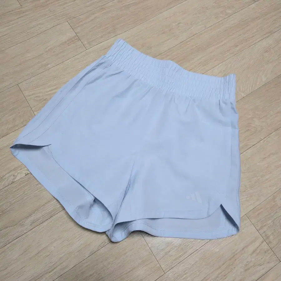 XS) 여성 아디다스 삼선 스카이 쇼츠