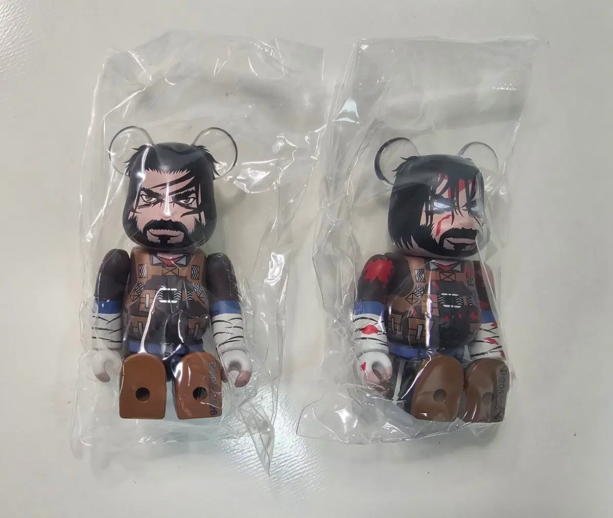 베어브릭 52탄 아티스트 키아누 리브스 Berzerker 세트
