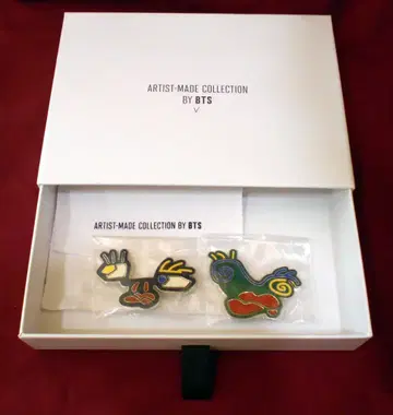 BTS ARTIST MADE COLLECTION V 브로치 세트 FACES