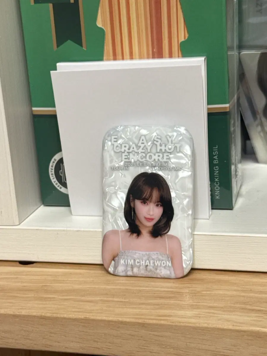 르세라핌 이지크레이지핫 투어 포토 캔뱃지