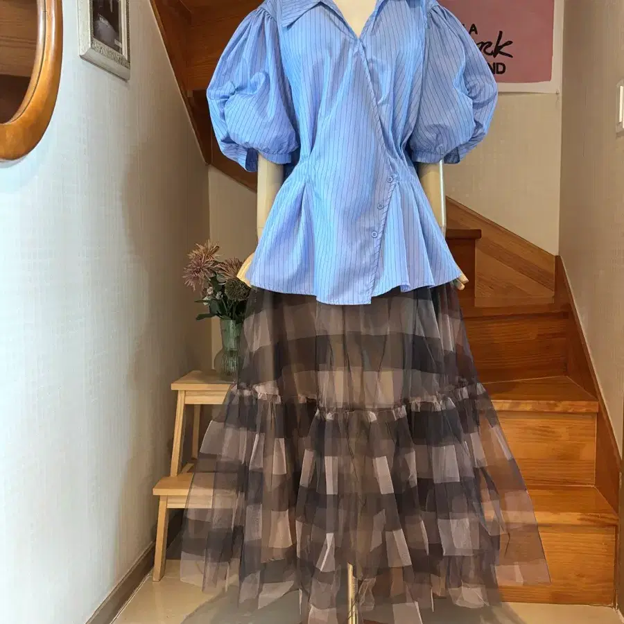 블루 스트라이프 벌룬 소매 셔츠