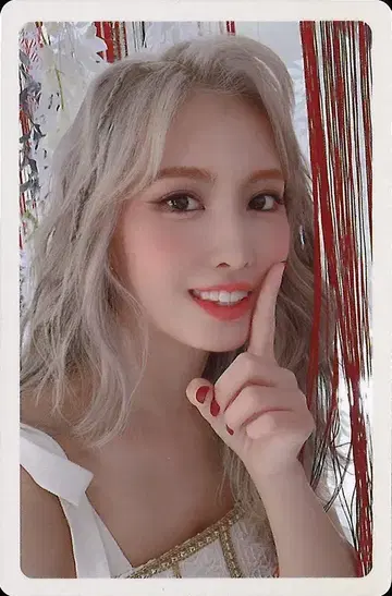 TWICE 예약 특전 MOMO MORE & MORE B