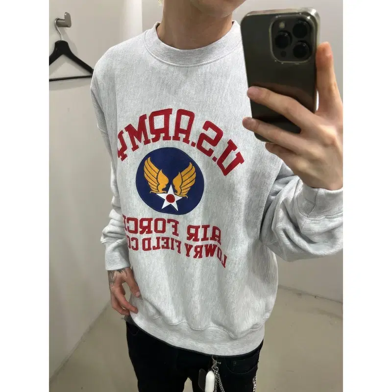 아웃스탠딩 ARMY 프린팅 맨투맨 r4398