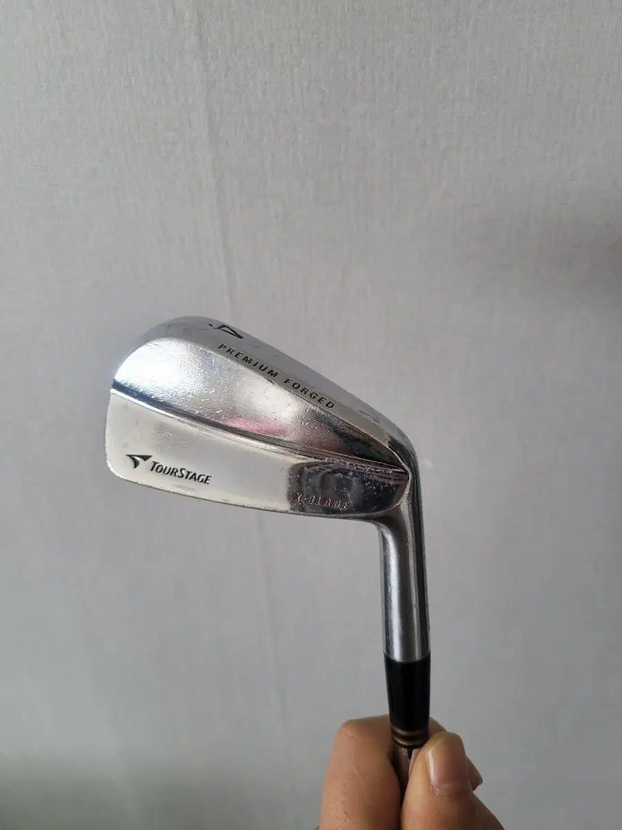 투어스테이지 X-BLADE mb 4번 아이언 단품 팝니다