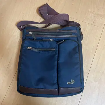 LACOSTE 숄더백 네이비