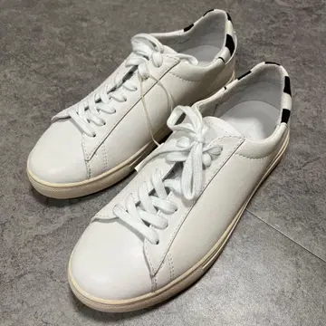 [택 포함 새상품] 에네스베 x CLAE 콜라보 가죽 스니커즈 화이트 23cm