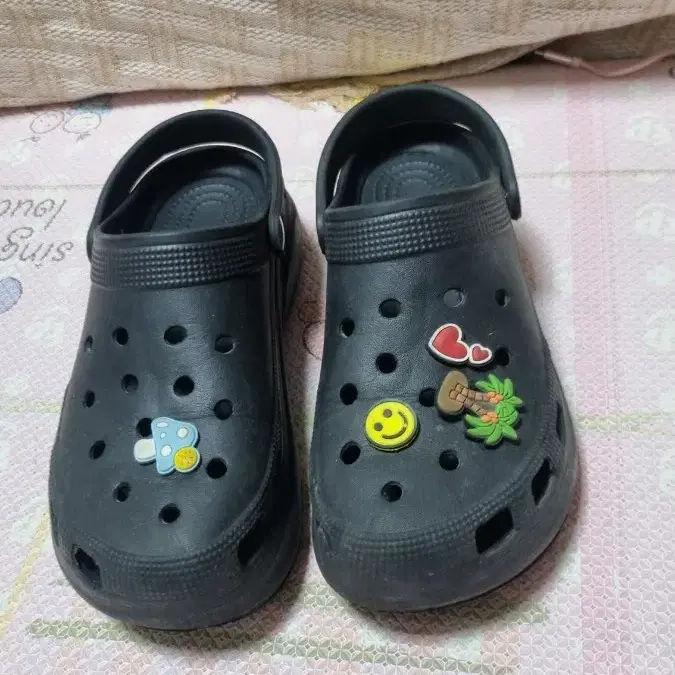 블랙 검정색 뮬 샌들225~230
