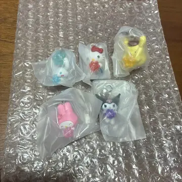 산리오 반짝반짝 콘페이토 참 컴프 세트