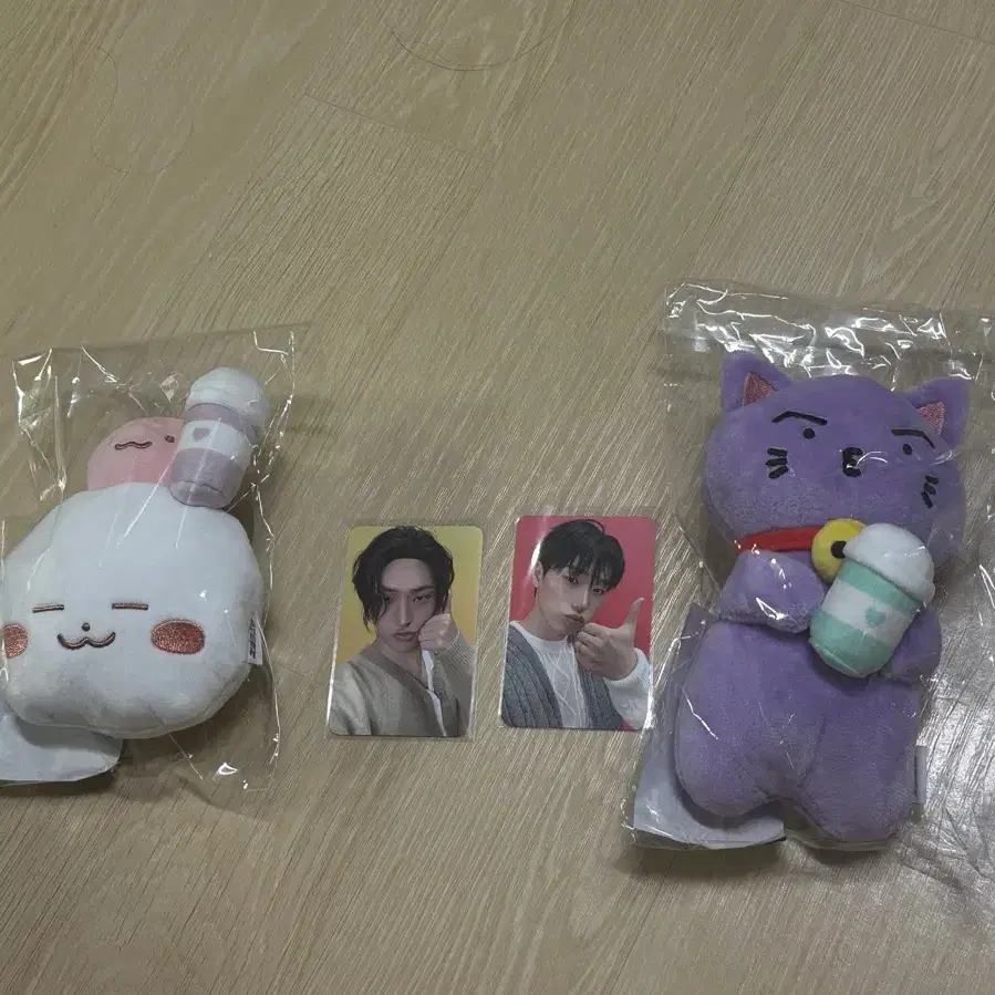 에이티즈 컵 슬리브 (컵홀더) 팔아요
